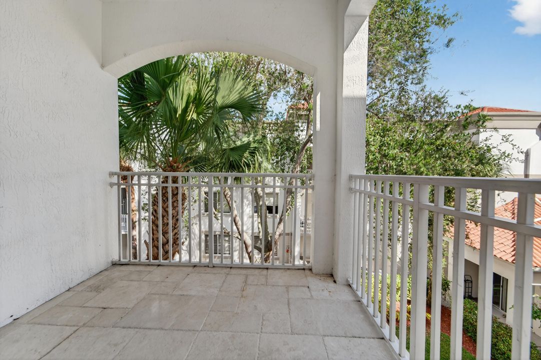 В аренду: $2,800 (2 спален, 2 ванн, 1520 Квадратных фут)