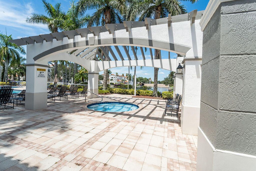 В аренду: $2,800 (2 спален, 2 ванн, 1520 Квадратных фут)