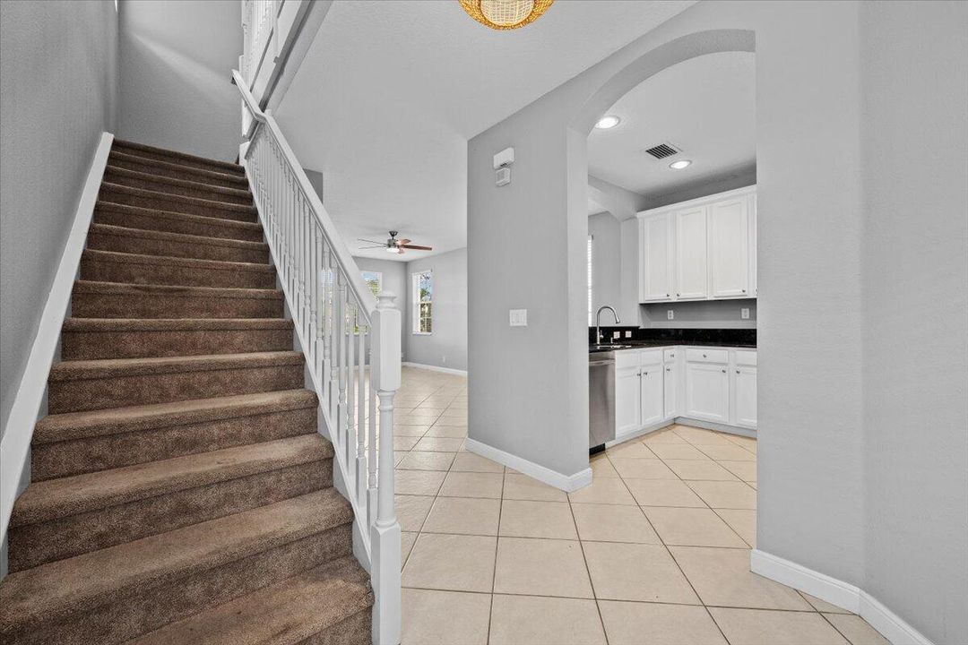 For Rent: $4,250 (3 beds, 2 baths, 1651 Square Feet)