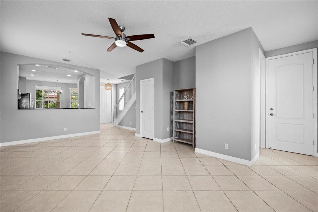 For Rent: $4,250 (3 beds, 2 baths, 1651 Square Feet)