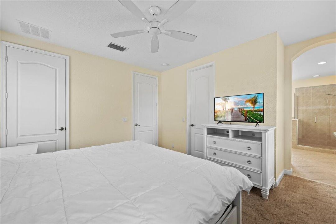 For Rent: $4,250 (3 beds, 2 baths, 1651 Square Feet)