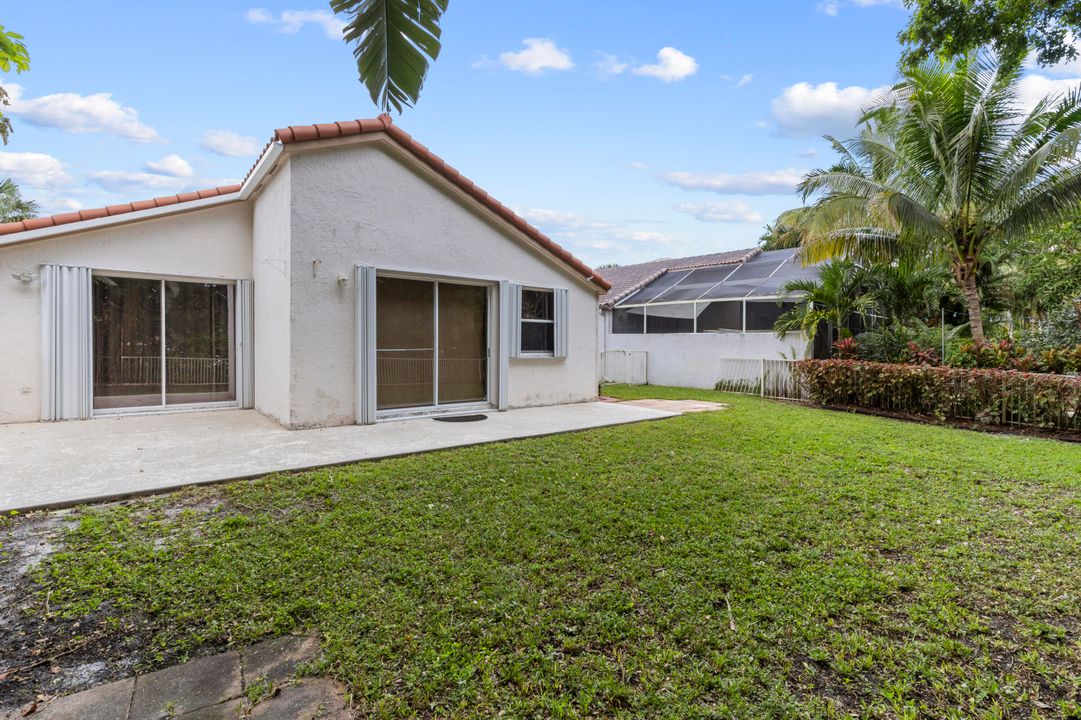 出租: $3,000 (4 贝兹, 2 浴室, 1577 平方英尺)