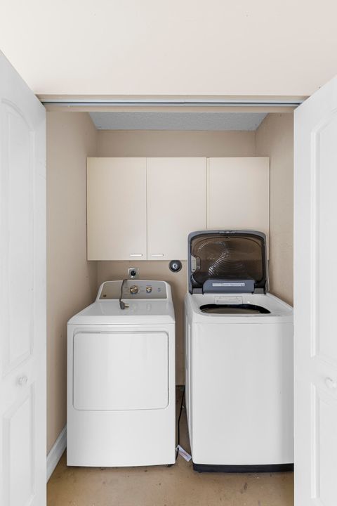 出租: $3,000 (4 贝兹, 2 浴室, 1577 平方英尺)