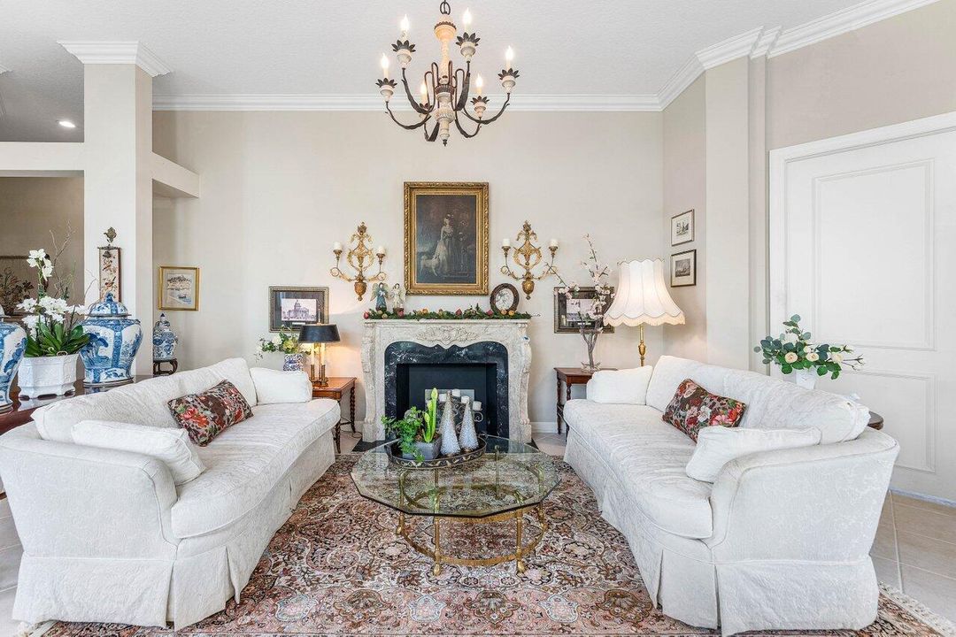 For Sale: $799,000 (2 beds, 2 baths, 1752 Square Feet)