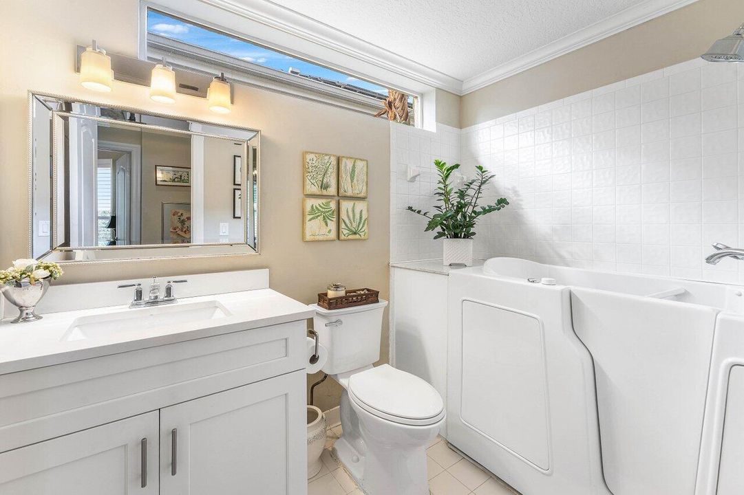 For Sale: $799,000 (2 beds, 2 baths, 1752 Square Feet)