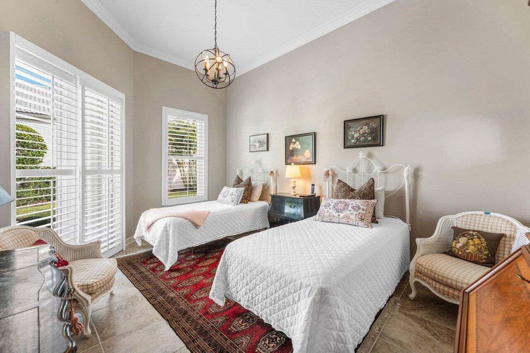 For Sale: $799,000 (2 beds, 2 baths, 1752 Square Feet)