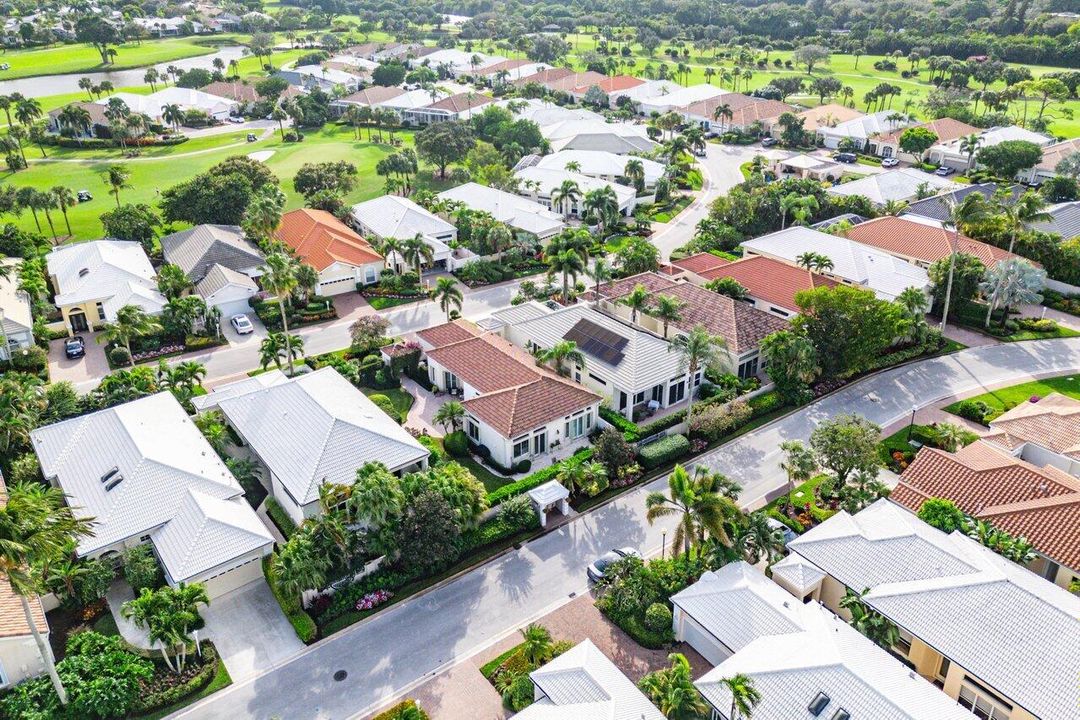 For Sale: $799,000 (2 beds, 2 baths, 1752 Square Feet)