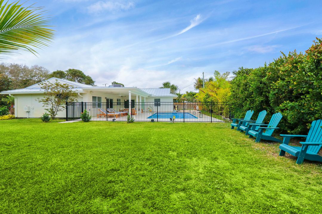 出租: $11,900 (4 贝兹, 2 浴室, 1649 平方英尺)