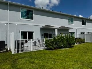 В аренду: $2,800 (3 спален, 2 ванн, 1966 Квадратных фут)