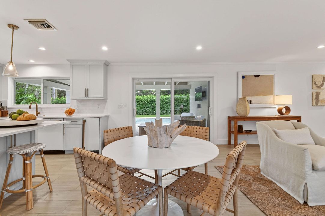 待售: $1,796,000 (3 贝兹, 2 浴室, 1941 平方英尺)