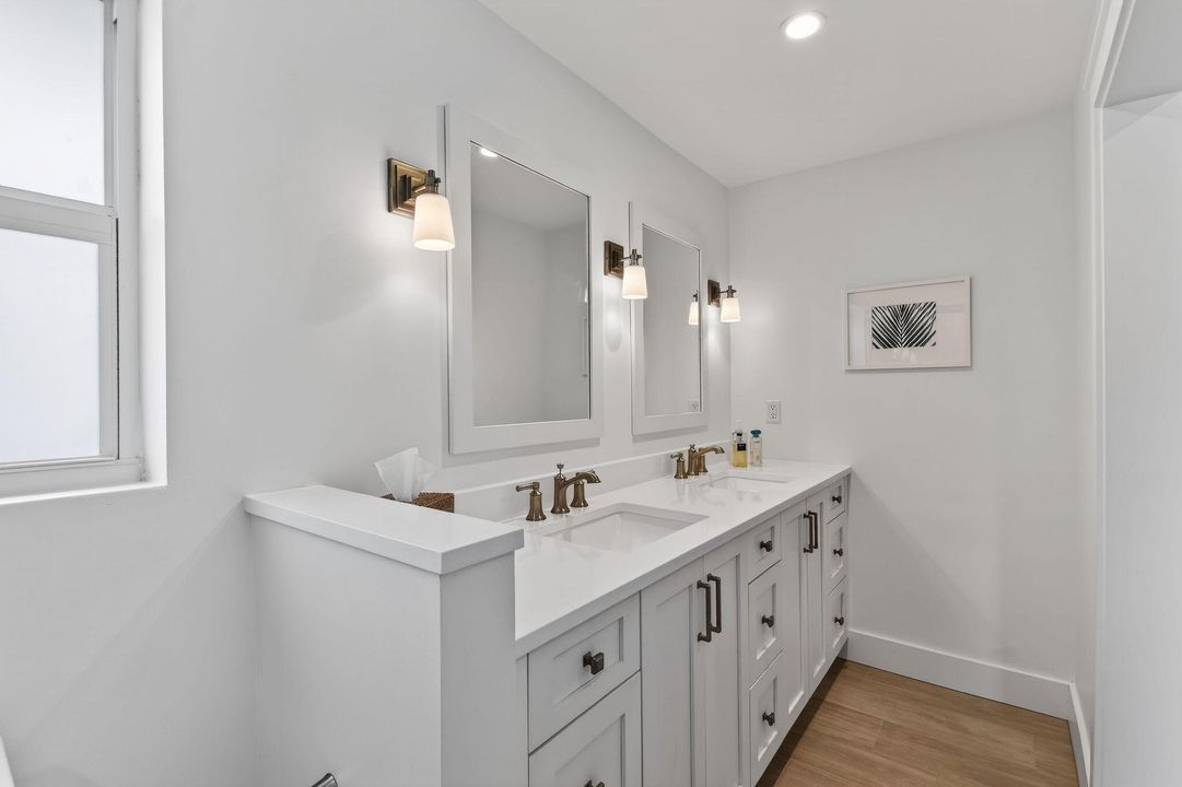 待售: $1,796,000 (3 贝兹, 2 浴室, 1941 平方英尺)