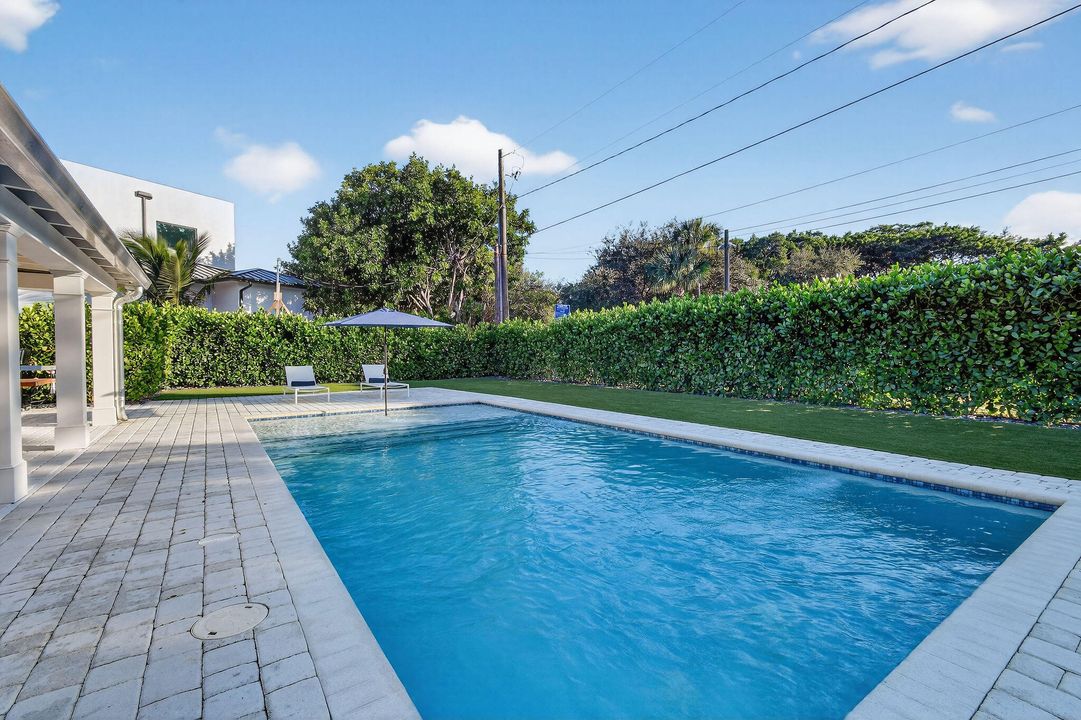 待售: $1,796,000 (3 贝兹, 2 浴室, 1941 平方英尺)