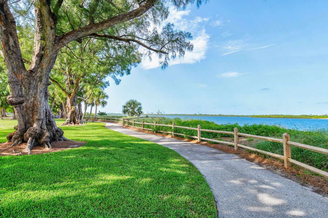 待售: $1,796,000 (3 贝兹, 2 浴室, 1941 平方英尺)