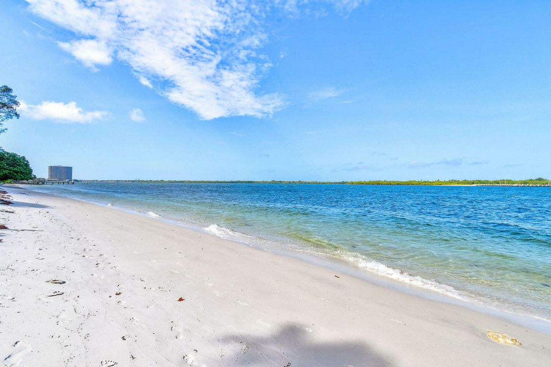 待售: $1,796,000 (3 贝兹, 2 浴室, 1941 平方英尺)