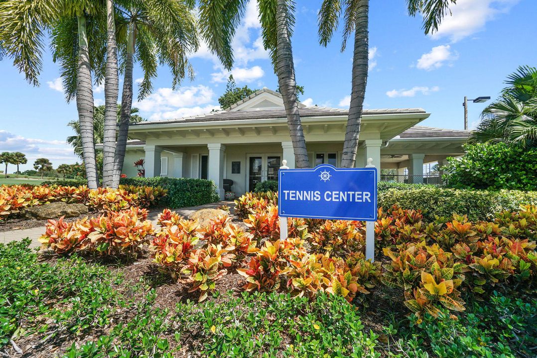 待售: $1,796,000 (3 贝兹, 2 浴室, 1941 平方英尺)