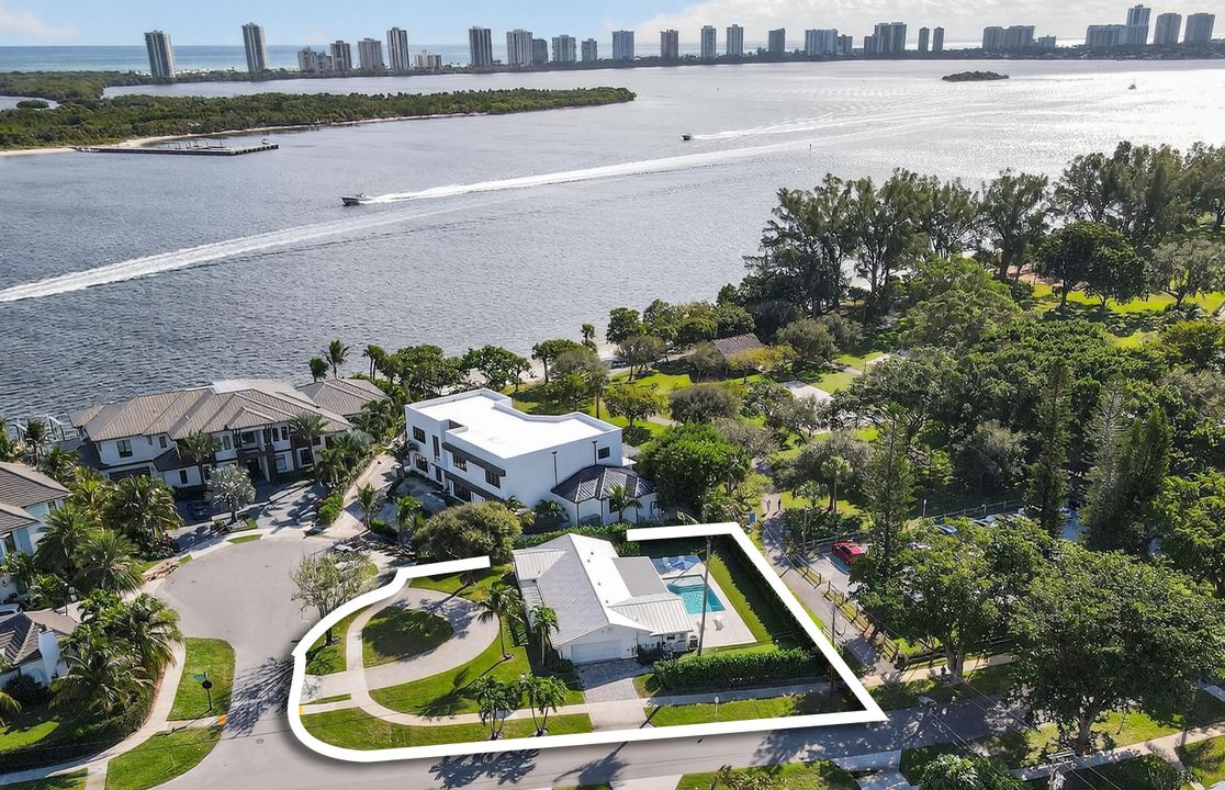 待售: $1,796,000 (3 贝兹, 2 浴室, 1941 平方英尺)