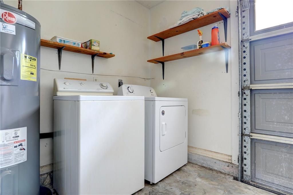 На продажу: $269,000 (2 спален, 2 ванн, 1146 Квадратных фут)