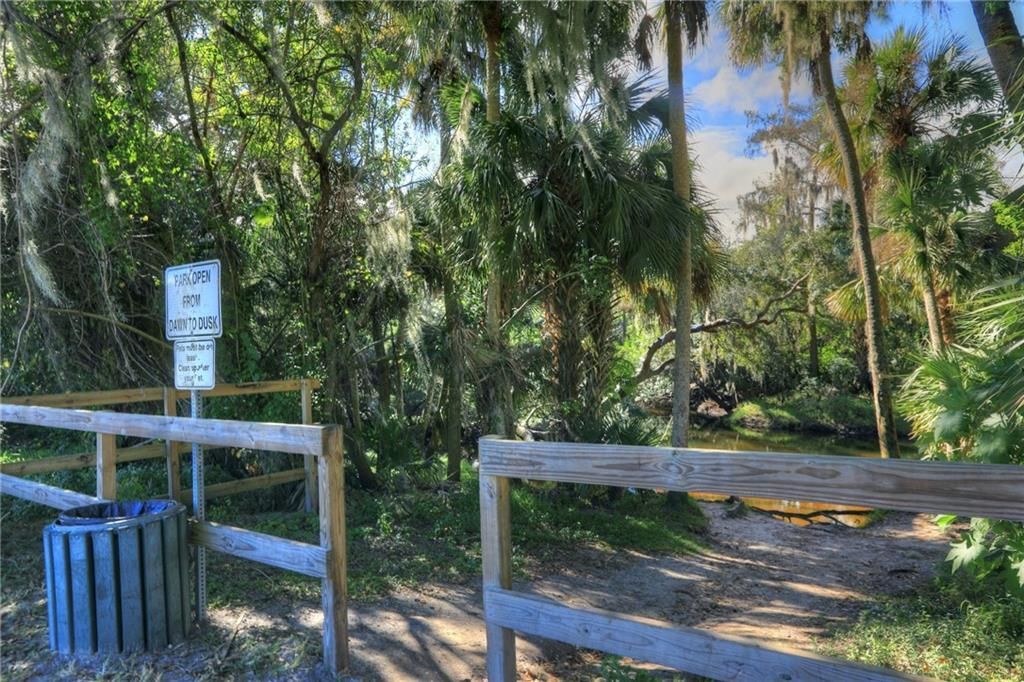 На продажу: $269,000 (2 спален, 2 ванн, 1146 Квадратных фут)