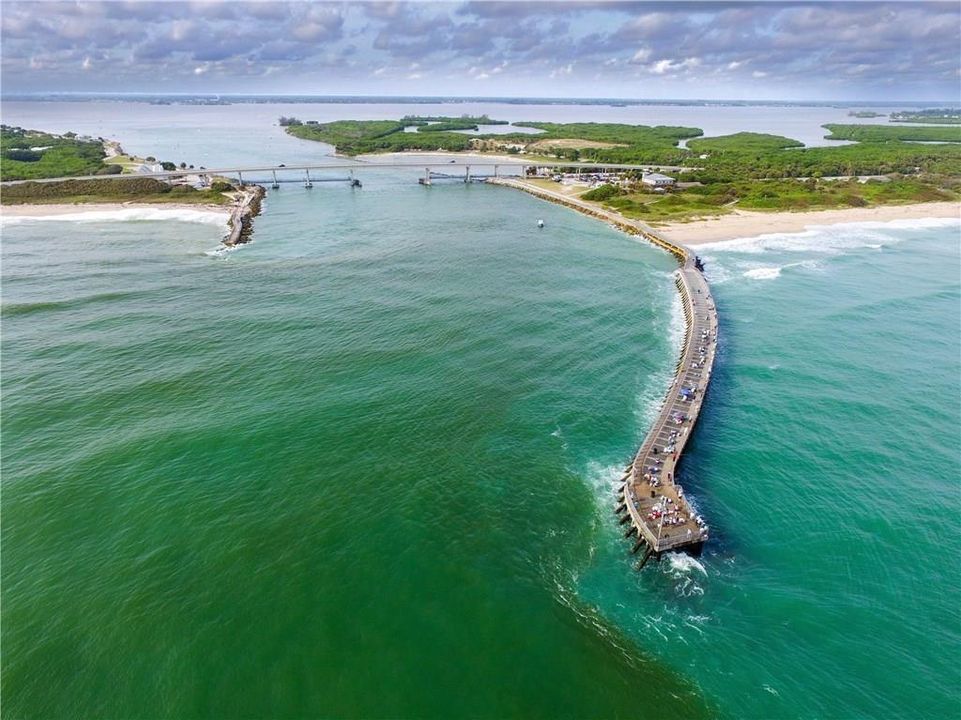 На продажу: $269,000 (2 спален, 2 ванн, 1146 Квадратных фут)