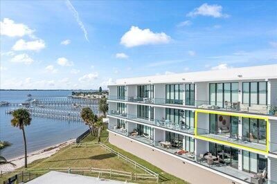 На продажу: $899,999 (3 спален, 3 ванн, 1917 Квадратных фут)