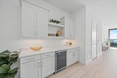 На продажу: $899,999 (3 спален, 3 ванн, 1917 Квадратных фут)