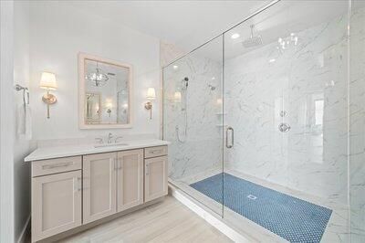 На продажу: $899,999 (3 спален, 3 ванн, 1917 Квадратных фут)