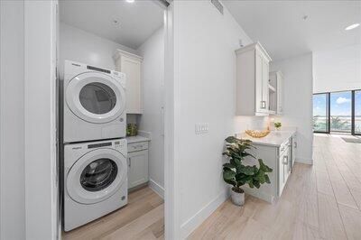 На продажу: $899,999 (3 спален, 3 ванн, 1917 Квадратных фут)