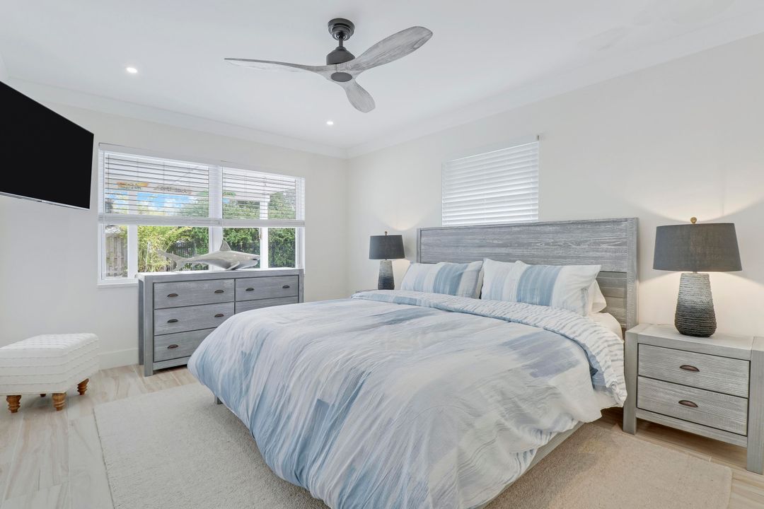 出租: $11,900 (4 贝兹, 2 浴室, 1649 平方英尺)