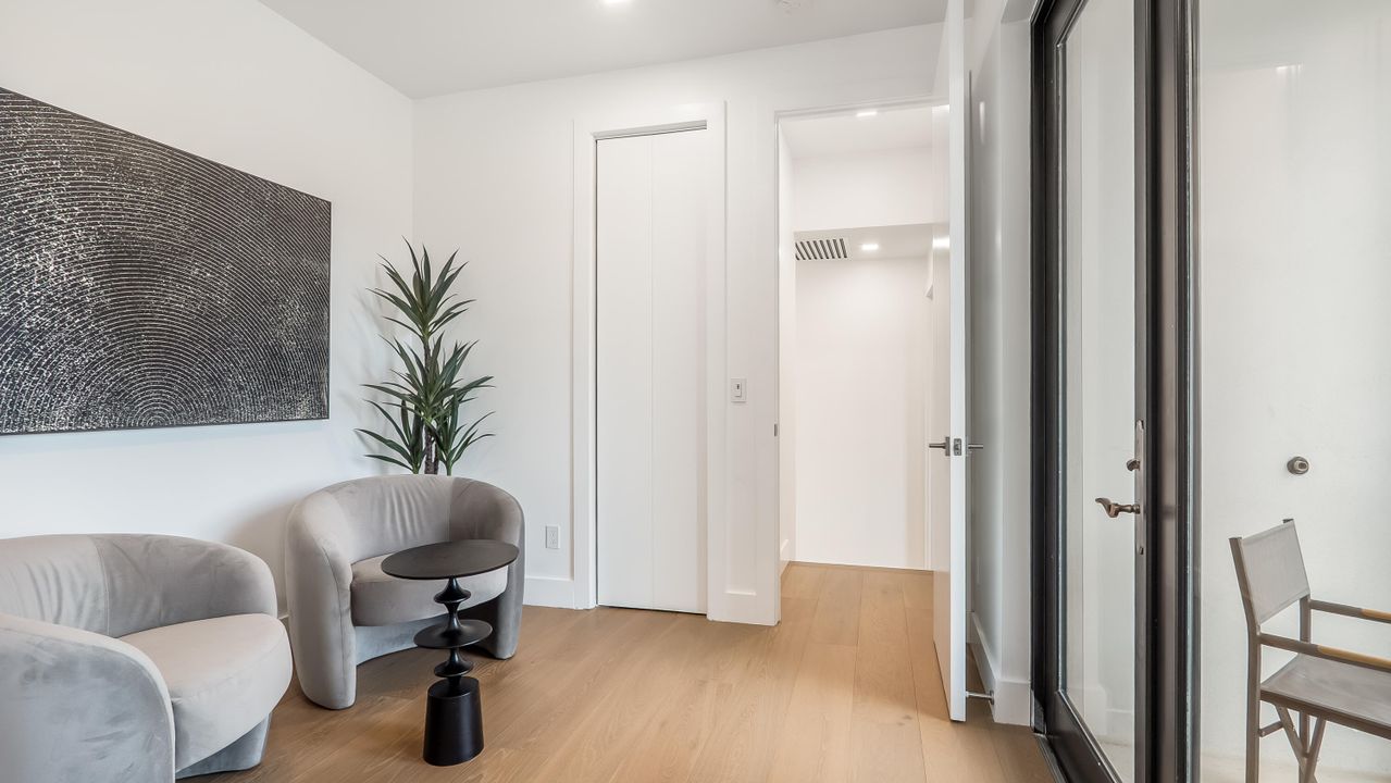 待售: $4,950,000 (6 贝兹, 7 浴室, 5475 平方英尺)