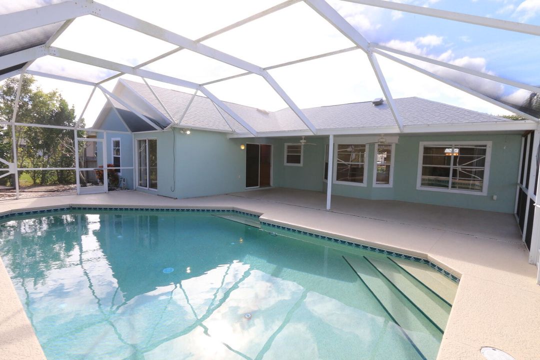 待售: $429,900 (3 贝兹, 2 浴室, 1717 平方英尺)