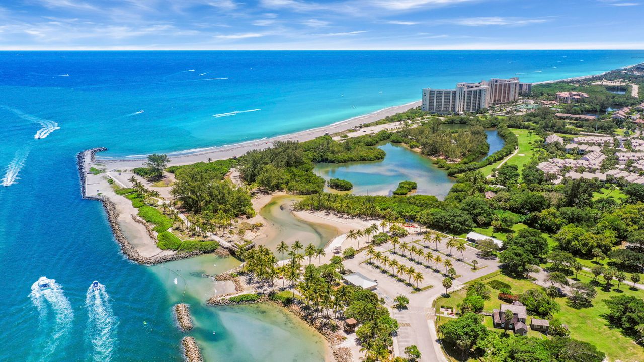 出租: $11,900 (4 贝兹, 2 浴室, 1649 平方英尺)