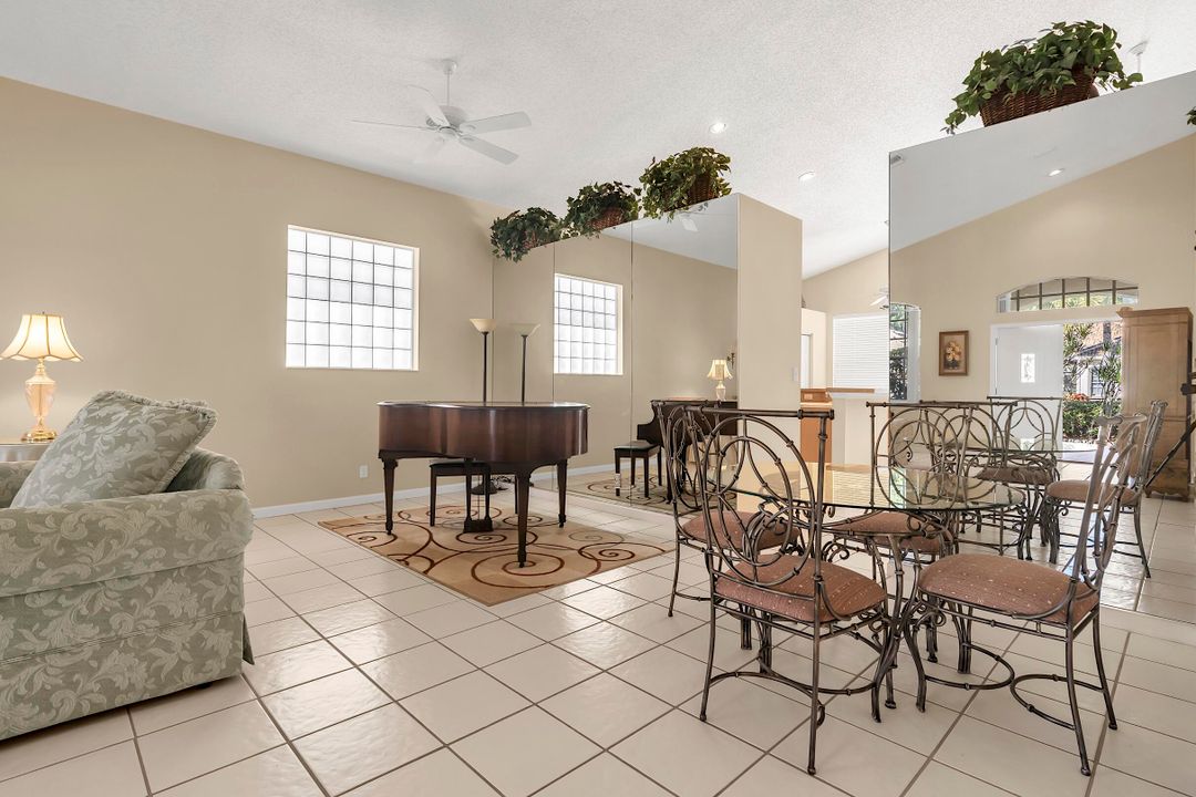 En Venta: $585,000 (3 camas, 2 baños, 2052 Pies cuadrados)