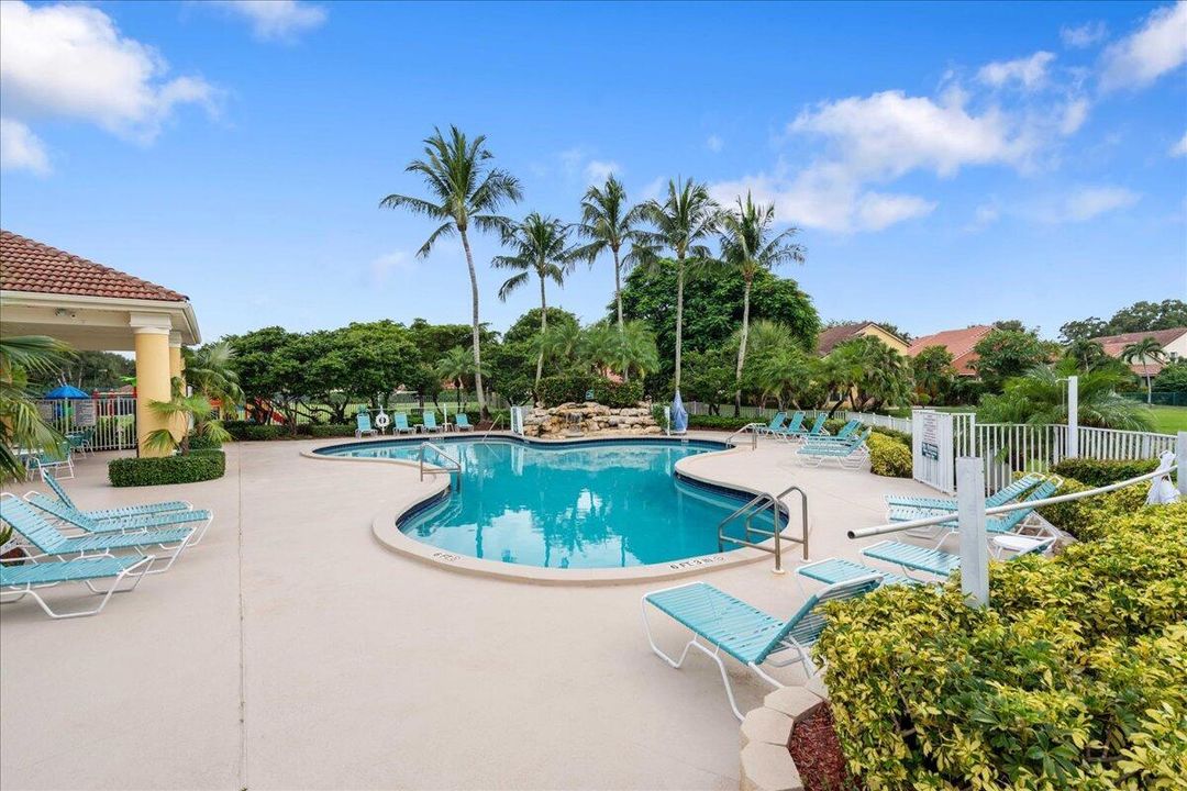 For Rent: $3,800 (4 beds, 2 baths, 1890 Square Feet)