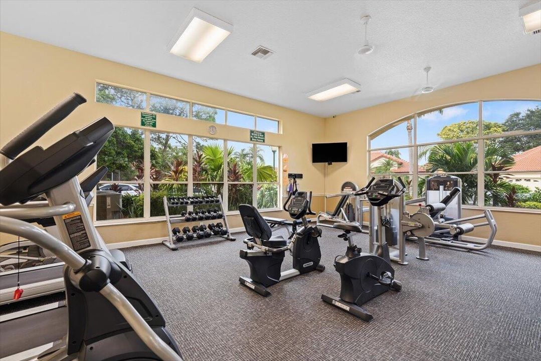 For Rent: $3,800 (4 beds, 2 baths, 1890 Square Feet)