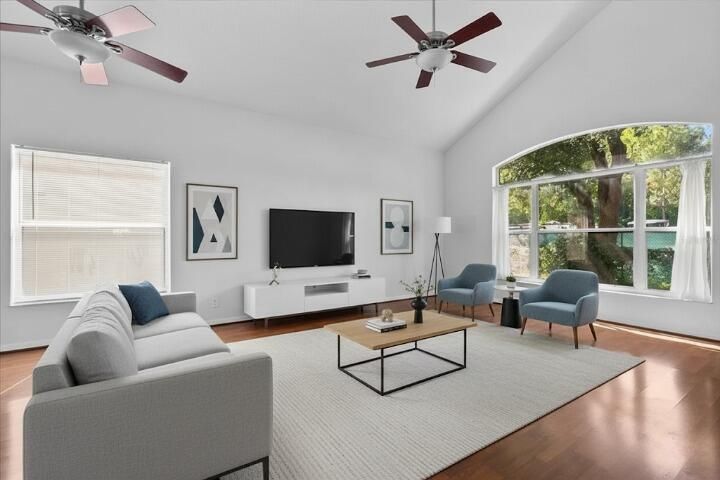 For Rent: $3,800 (4 beds, 2 baths, 1890 Square Feet)