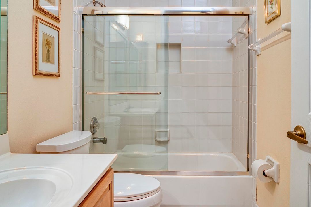 En Venta: $585,000 (3 camas, 2 baños, 2052 Pies cuadrados)