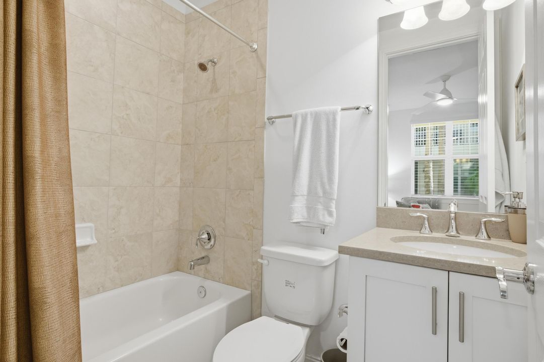 В аренду: $5,500 (3 спален, 3 ванн, 1828 Квадратных фут)