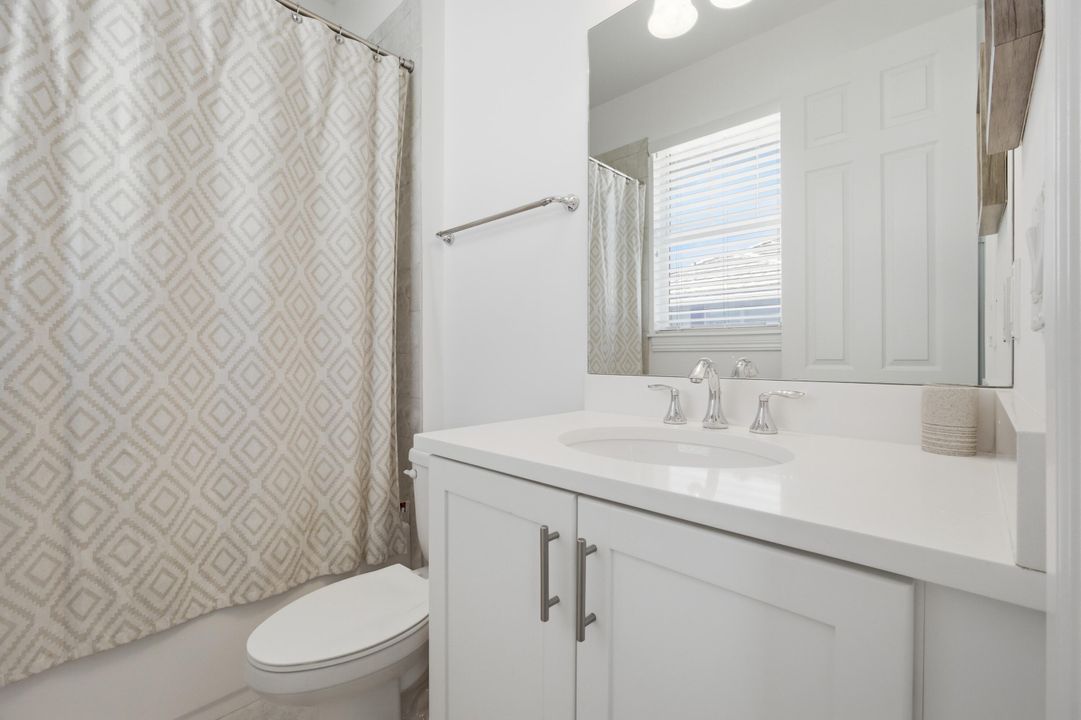 В аренду: $5,500 (3 спален, 3 ванн, 1828 Квадратных фут)