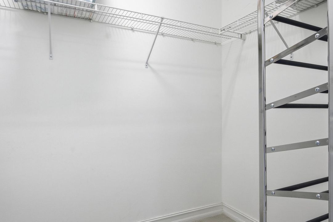 В аренду: $5,500 (3 спален, 3 ванн, 1828 Квадратных фут)