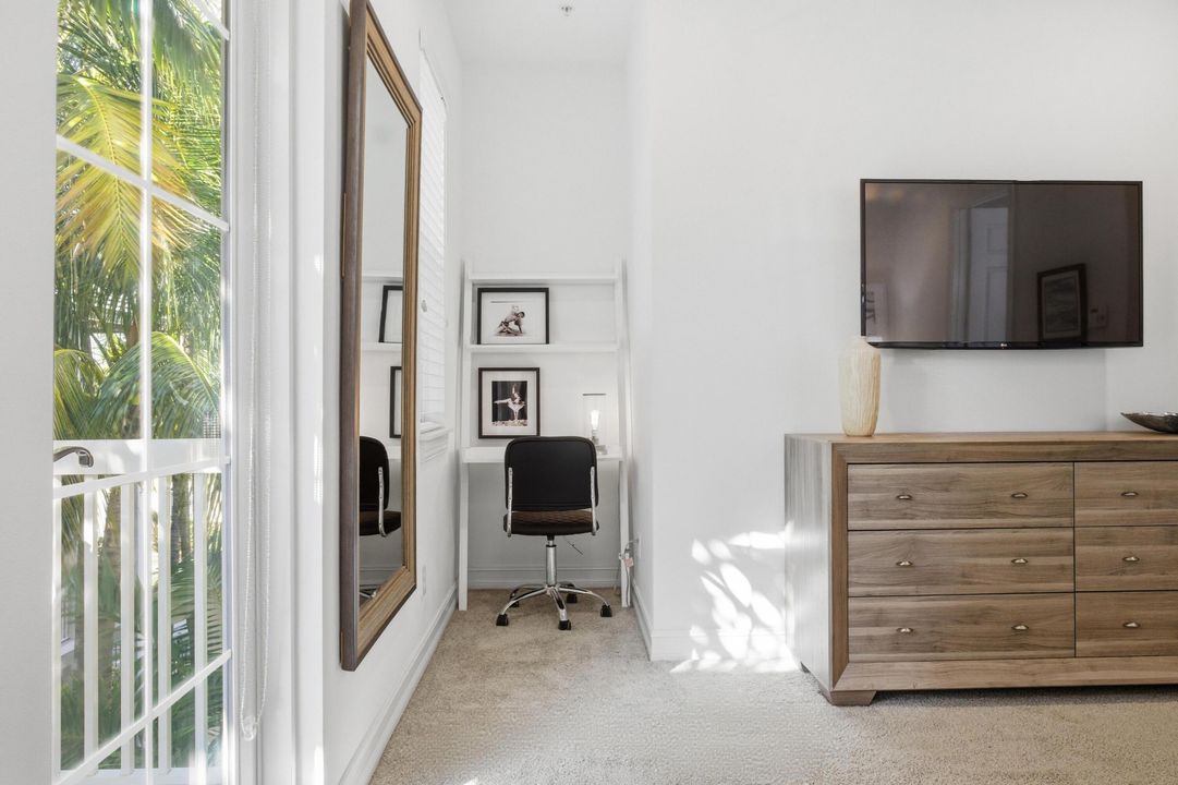 В аренду: $5,500 (3 спален, 3 ванн, 1828 Квадратных фут)