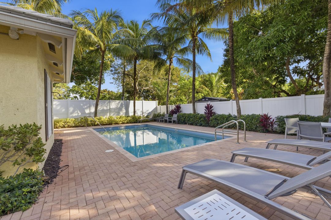 В аренду: $5,500 (3 спален, 3 ванн, 1828 Квадратных фут)