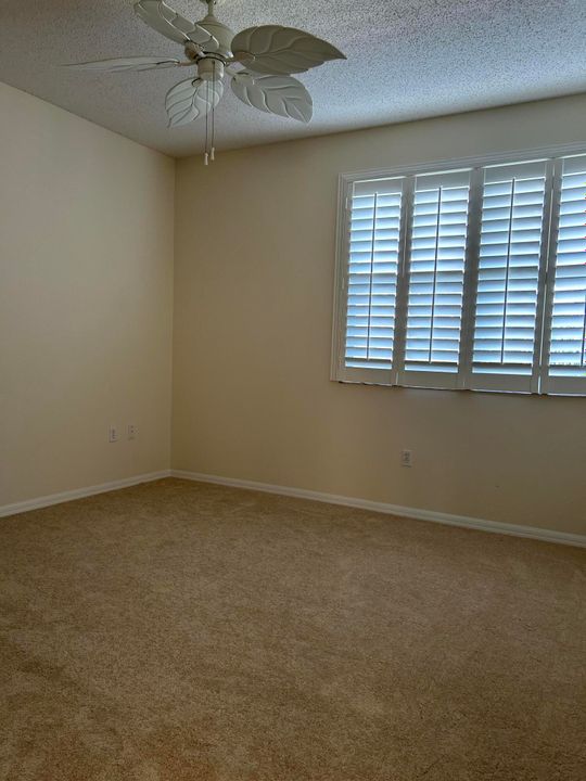 For Rent: $2,400 (2 beds, 2 baths, 1081 Square Feet)