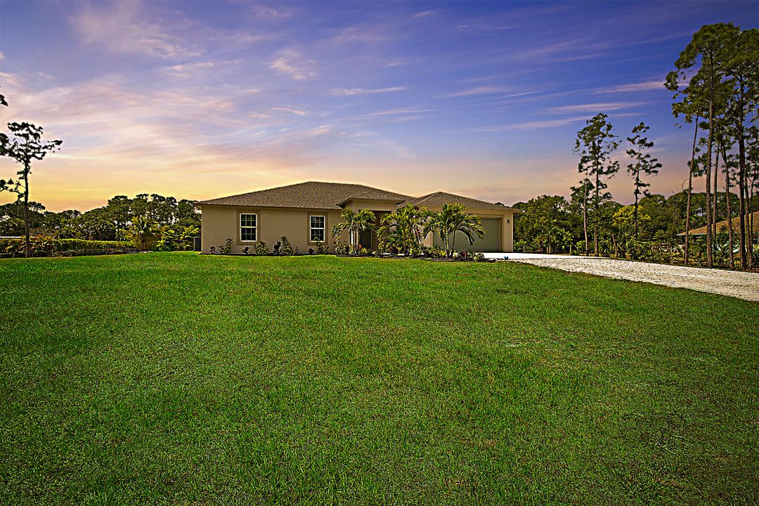 For Sale: $669,000 (4 beds, 2 baths, 2011 Square Feet)