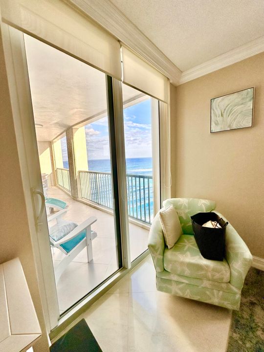 En Venta: $850,000 (2 camas, 2 baños, 1500 Pies cuadrados)