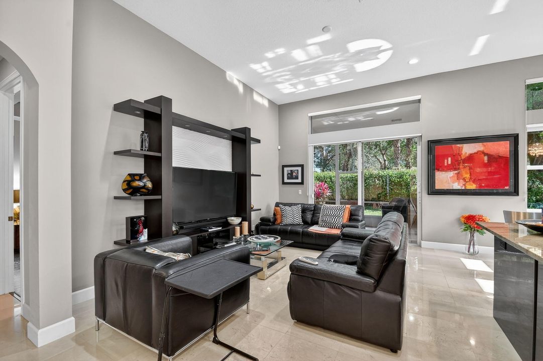 For Sale: $525,000 (3 beds, 2 baths, 2178 Square Feet)