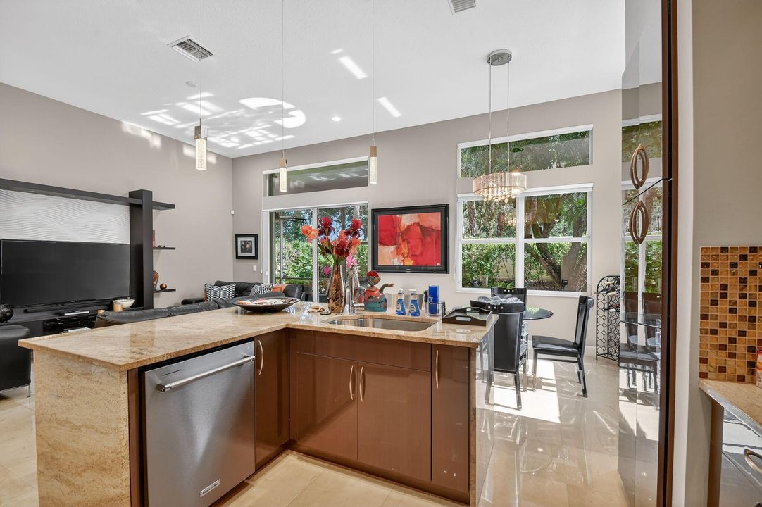 For Sale: $525,000 (3 beds, 2 baths, 2178 Square Feet)