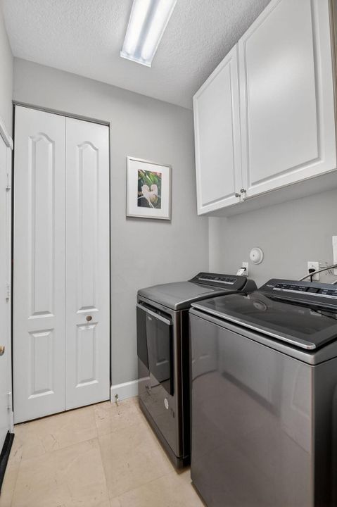 For Sale: $525,000 (3 beds, 2 baths, 2178 Square Feet)