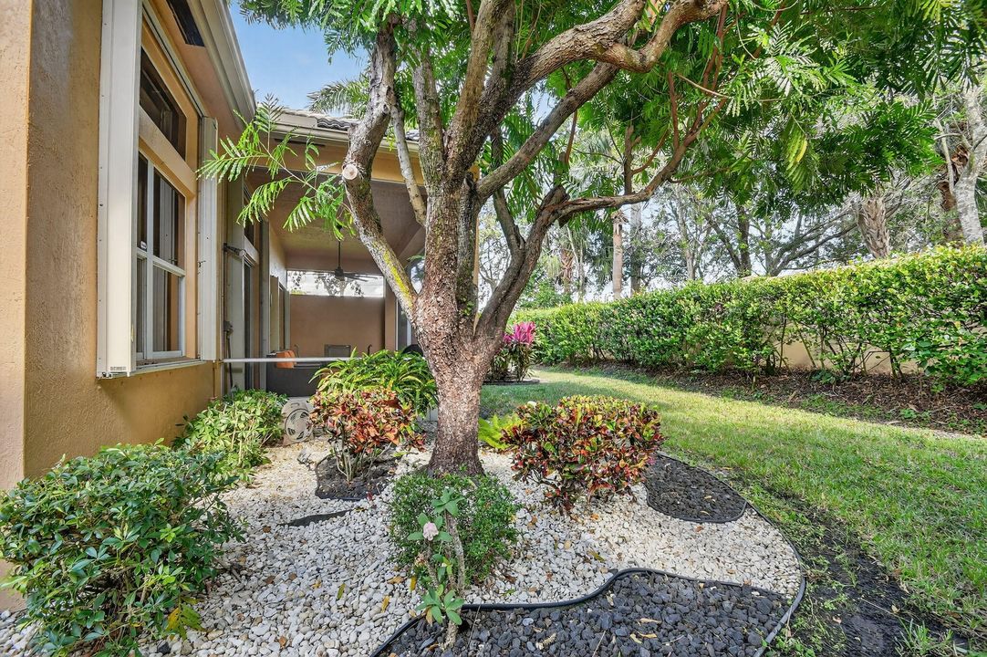 For Sale: $525,000 (3 beds, 2 baths, 2178 Square Feet)