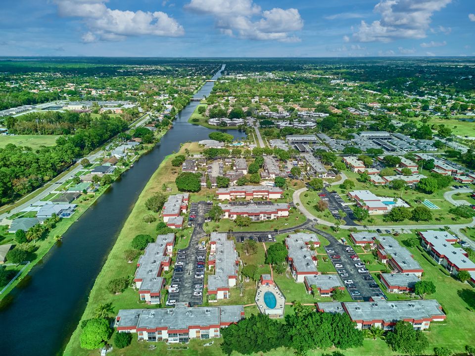 En Venta: $143,000 (2 camas, 2 baños, 1088 Pies cuadrados)