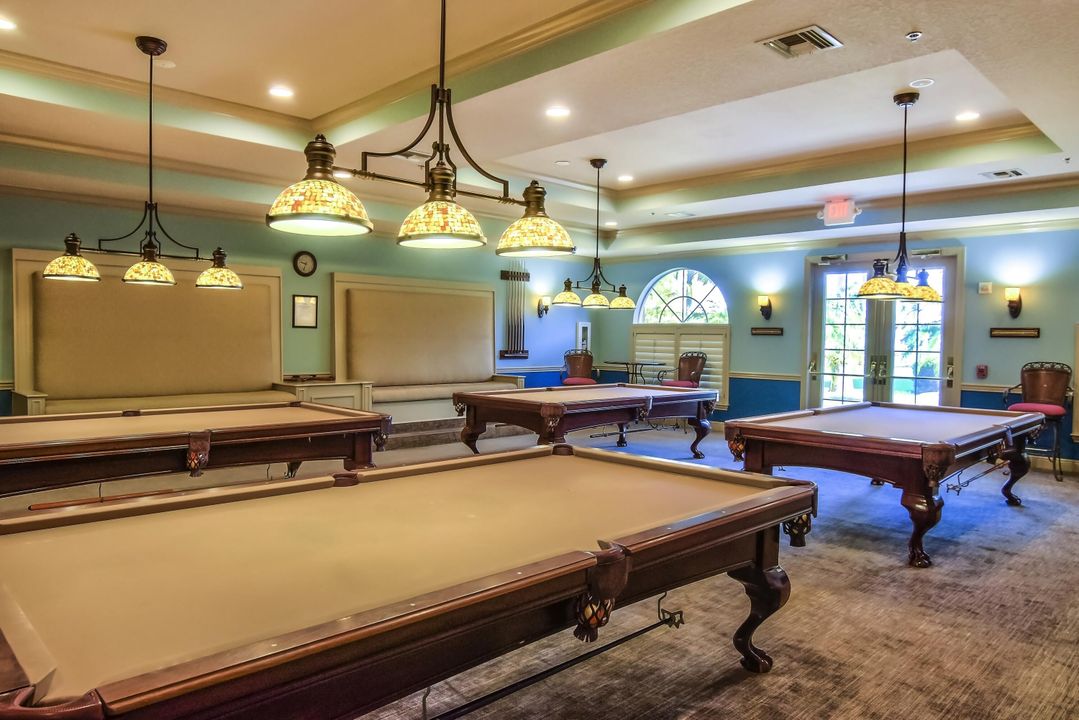 For Sale: $489,900 (2 beds, 2 baths, 2211 Square Feet)